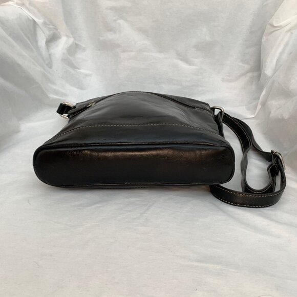 Giani Bernini Leather Crossbody Top Zip Closure Shoulder Bag - Picture 4 of 11